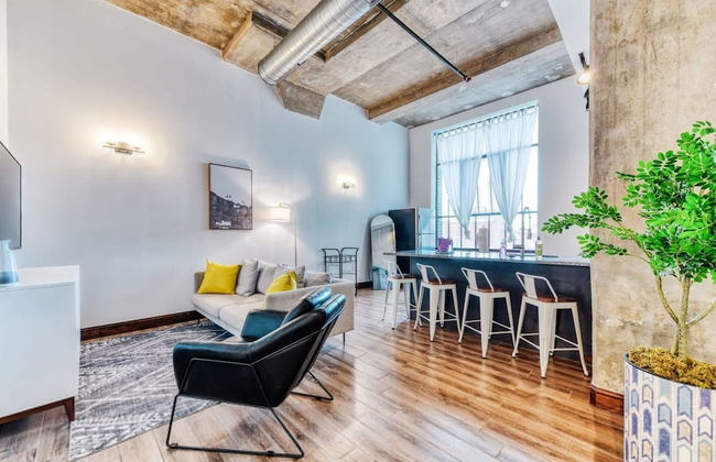 Sosuite 2BR Apt w W/d, Gym, On-site Restaurant - Foto 1