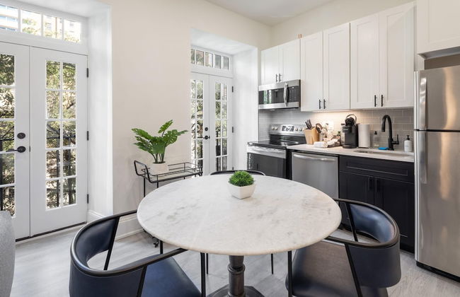 Sosuite Juliet Balcony 1BR Apt w W D Desk - Foto 5