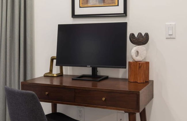 Sosuite Bay Window 1BR Apt w W/d, Desk - Foto 12