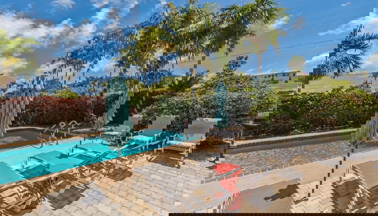 Foto 1 - Private Villa With Pool And Sauna 5 Bedroom Home by RedAwning