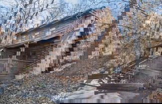 Foto 1 - Er97 - Squirrel's Retreat - Close To The Action In Pigeon Forge! 2 Bedroom Cabin by RedAwning