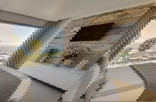 Foto 20 - Element House - Contemporary and Upmarket Villa