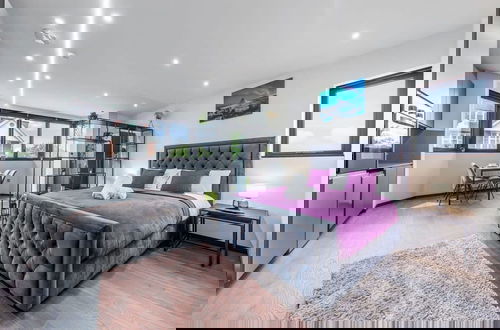Photo 17 - Luxury Flat Near Leicester Square Central London