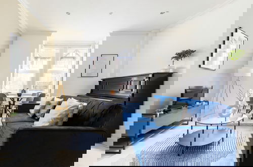 Photo 1 - Modern Apartment in Walthamstow