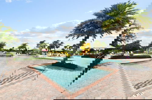 Foto 14 - 2353vd - Providence A Gated Golf Community 4 Bedroom Home by RedAwning