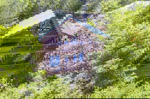 Foto 1 - Ern859 - Absolute Paradise - Great Location! Close To All The Action! 2 Bedroom Cabin by RedAwning
