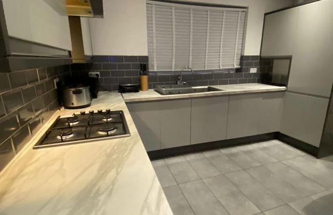 Charming 3-bed Apartment in London - Foto 18