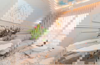 Foto 1 - Sky Apartment by Grand Apartments