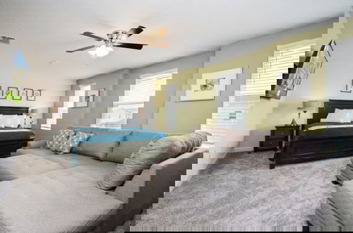Foto 6 - 9 Bed Storey Lake Resort Game Room/pool 9 Bedroom Home by RedAwning