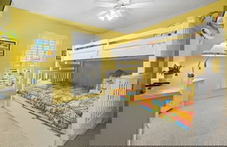 Foto 3 - Happy Beach Villa 3 Bedroom Condo by RedAwning
