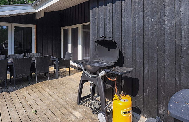 8 Person Holiday Home in Albaek - Foto 65