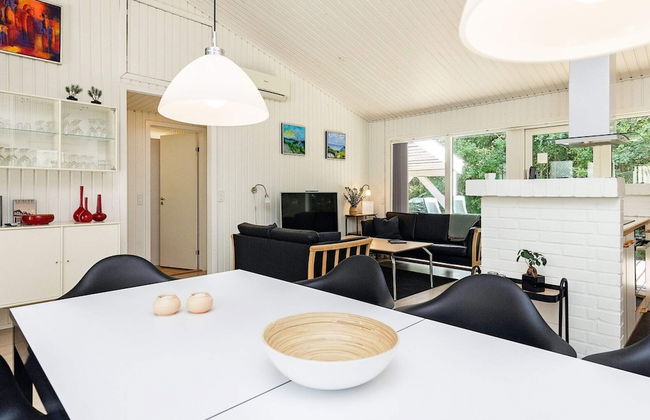 8 Person Holiday Home in Albaek - Foto 7