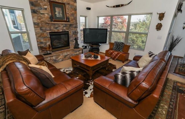 Seven Springs 4 BR Premium Condo, Mountain Views! by RedAwning - Foto 1