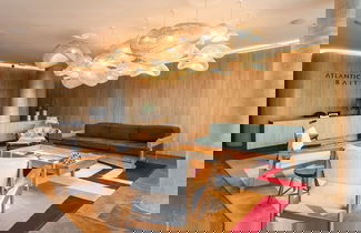 Photo 2 - Unhotel