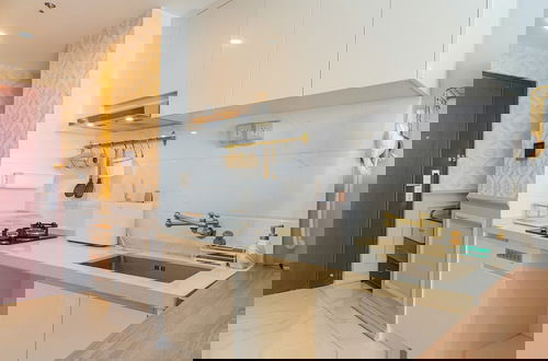 Foto 11 - Spacious And Nice 1Br With Extra Room At Sky House Bsd Apartment