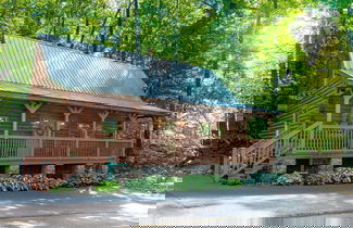 Foto 1 - 270 Black Bear 3 Bedroom Cabin by RedAwning