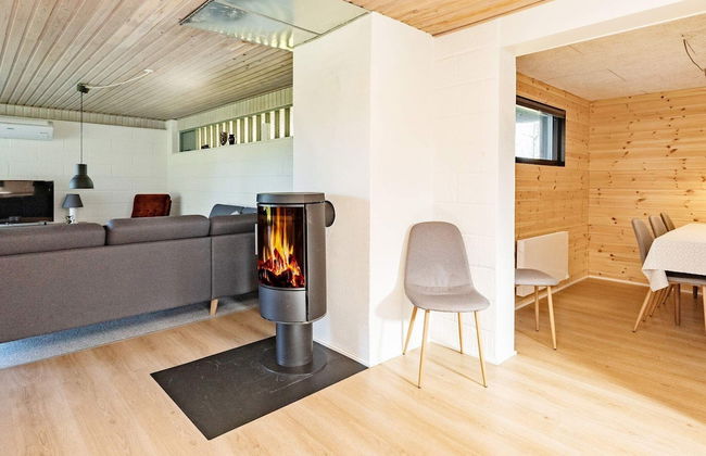 6 Person Holiday Home in Veslos - Foto 9