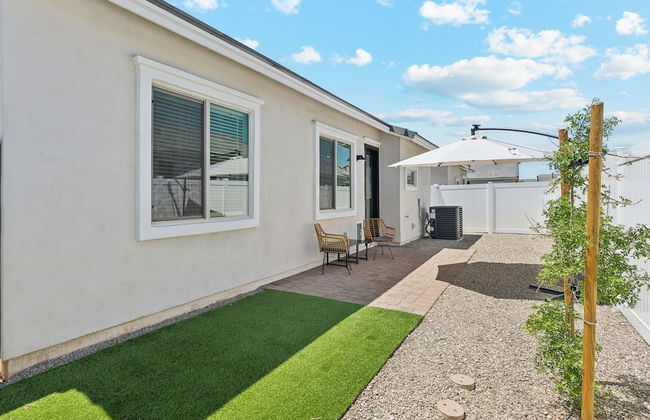 Fresh Modern Home with Pool BBQ - Foto 14