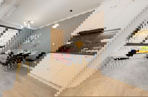 Photo 21 - Modern Apartment by Renters Prestige