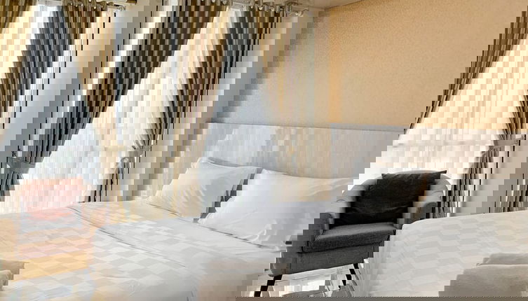 Foto 1 - Modern Look And Comfy Studio Tifolia Apartment