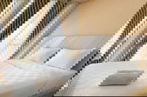Photo 4 - Modern Look And Comfy Studio Tifolia Apartment
