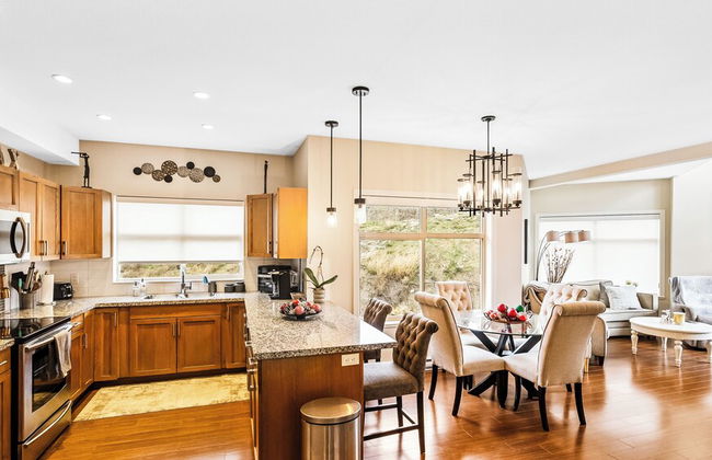 Top Floor Lake View Condo at Copper Sky - Foto 12