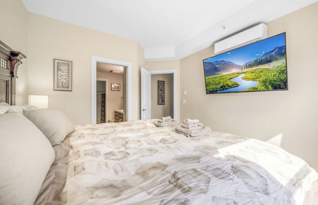Top Floor Lake View Condo at Copper Sky - Foto 7