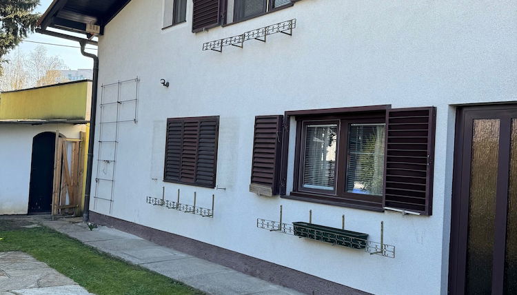 Foto 1 - 2 Bedrooms, 2 Baths House With a Living Room & an Upstairs Reception rea