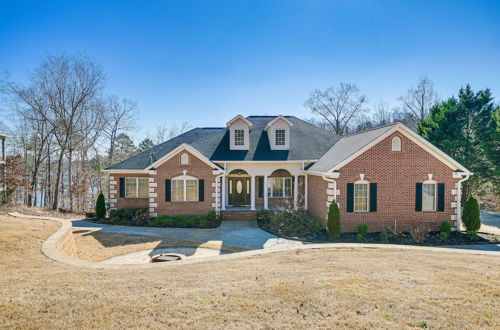 Foto 1 - Lake Hartwell Getaway w/ Private Dock + Fire Pit