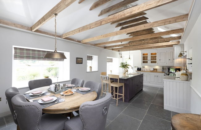 JOIVY Exceptional Cottage W/ Stunning Country Views - Foto 16
