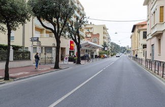 Photo 1 - Altido Family Apt For 6, Right Next To The Beach