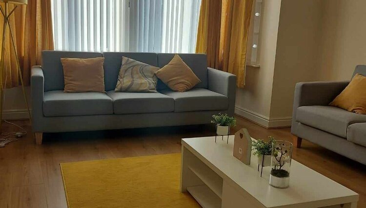 Foto 1 - Spacious 1-bed Apartment in Leeds