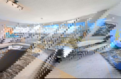 Foto 8 - A Breathtaking Oceanview High Rise Luxury Condo!
