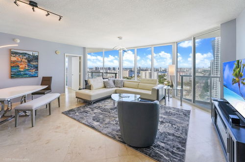 Foto 9 - A Breathtaking Oceanview High Rise Luxury Condo