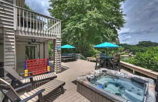 Photo 3 - Butler Bliss by Avantstay Private Dock + Views