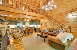 Foto 3 - Luxurious Mountain Cabin w/ Chestatee River Access