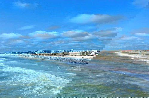 Photo 26 - Coastal Clipper Charming 2 Bdr, Walk to Beach!