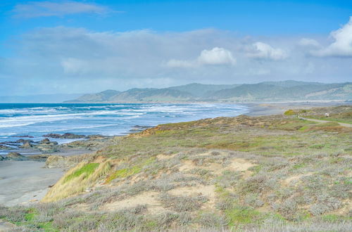 Photo 3 - Chic Fort Bragg Vacation Rental - Walk to Beach