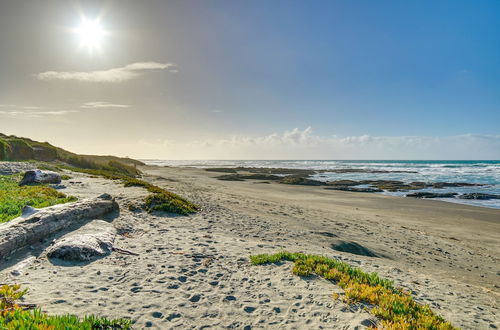 Photo 4 - Chic Fort Bragg Vacation Rental - Walk to Beach