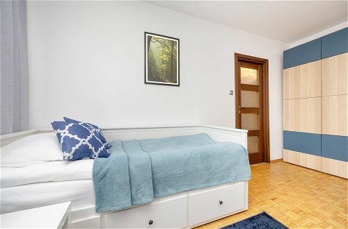 Photo 26 - Apartment With Three Bedrooms by Renters