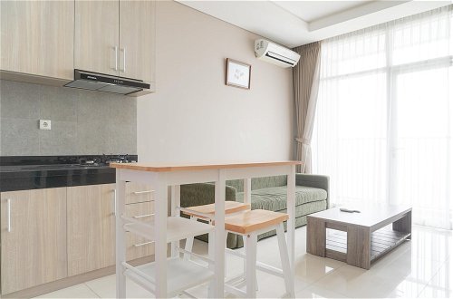 Foto 9 - Well Design And Homey 1Br Ciputra International Apartment