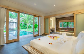 Photo 2 - Brand New luxury 3BR Villa Ethnic Ubud 2