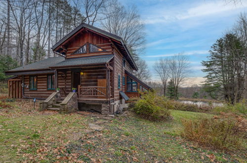 Foto 21 - Cozy Otego Cabin w/ Wood-burning Fireplace & Pond