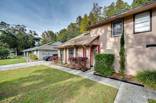 Photo 8 - Tampa Townhome w/ Lake Access & Workspace