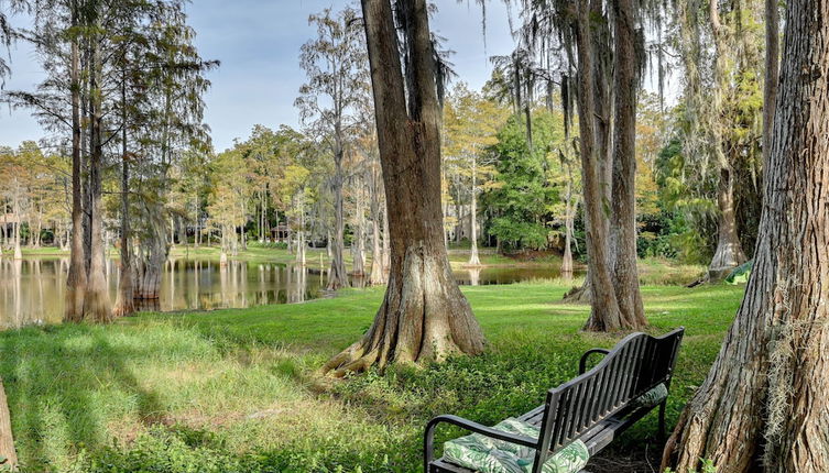 Photo 1 - Tampa Townhome w/ Lake Access & Workspace