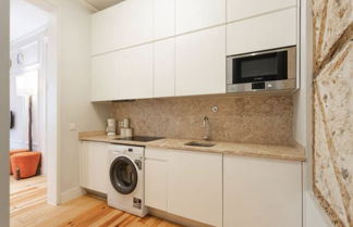 Photo 3 - Baixa Cozy 2BR w/Elevator + AC - by LU Holidays