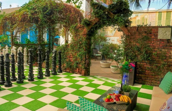 Charming Chateau Oasis in NOLA's Heart by YouRent - Foto 1