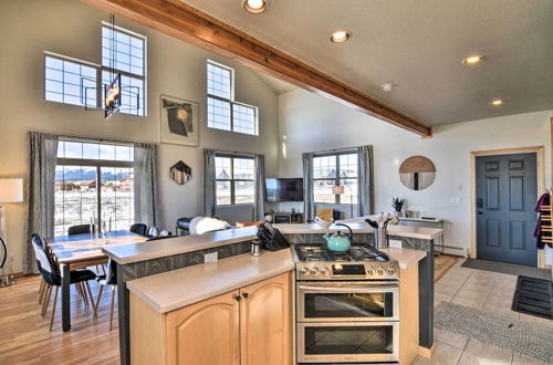 Photo 4 - Modern Mountain Loft w/ Views - 1 Mi to Downtown