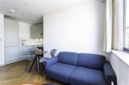 Photo 11 - 1-bed Apartment: Close to Wimbledon Station