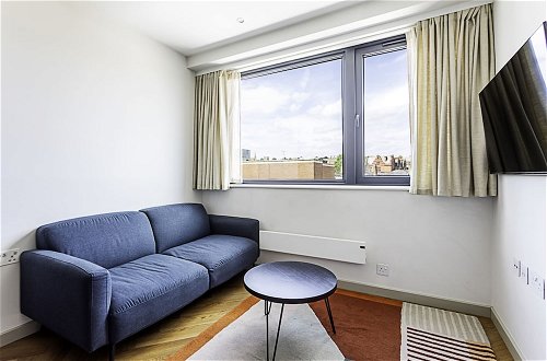 Photo 13 - 1-bed Apartment: Close to Wimbledon Station
